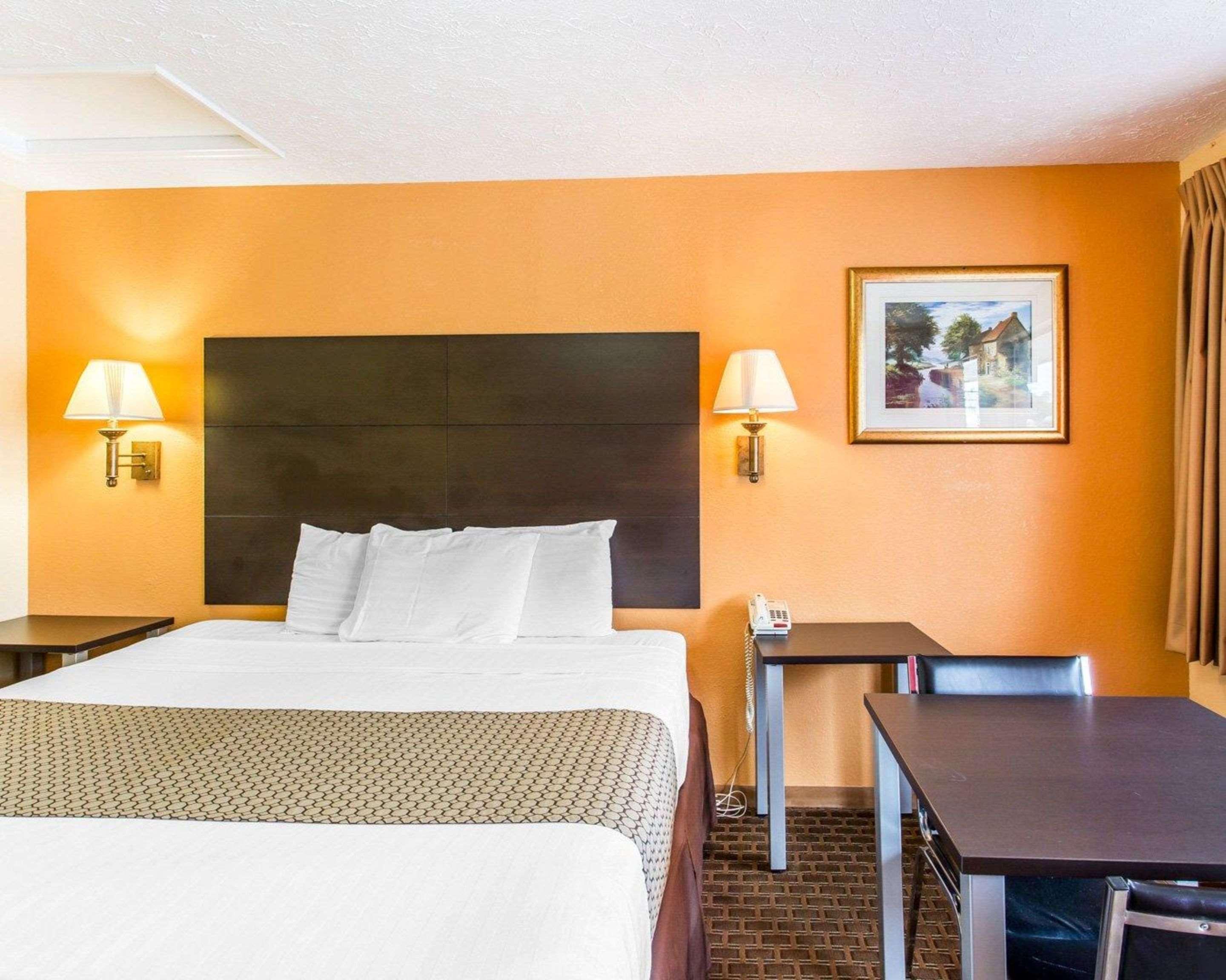 Econo Lodge Nashville North - Opryland Экстерьер фото