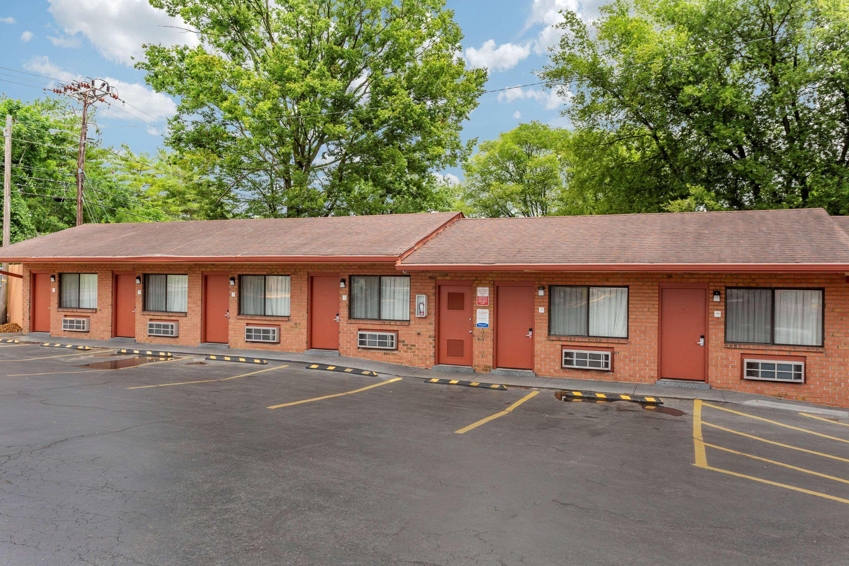 Econo Lodge Nashville North - Opryland Экстерьер фото
